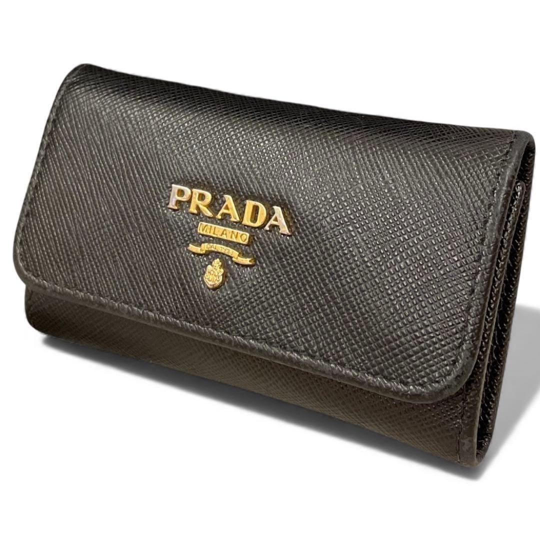 【極美品】PRADA キーケース 6連 サフィアーノレザー 黒 ゴールド金具
