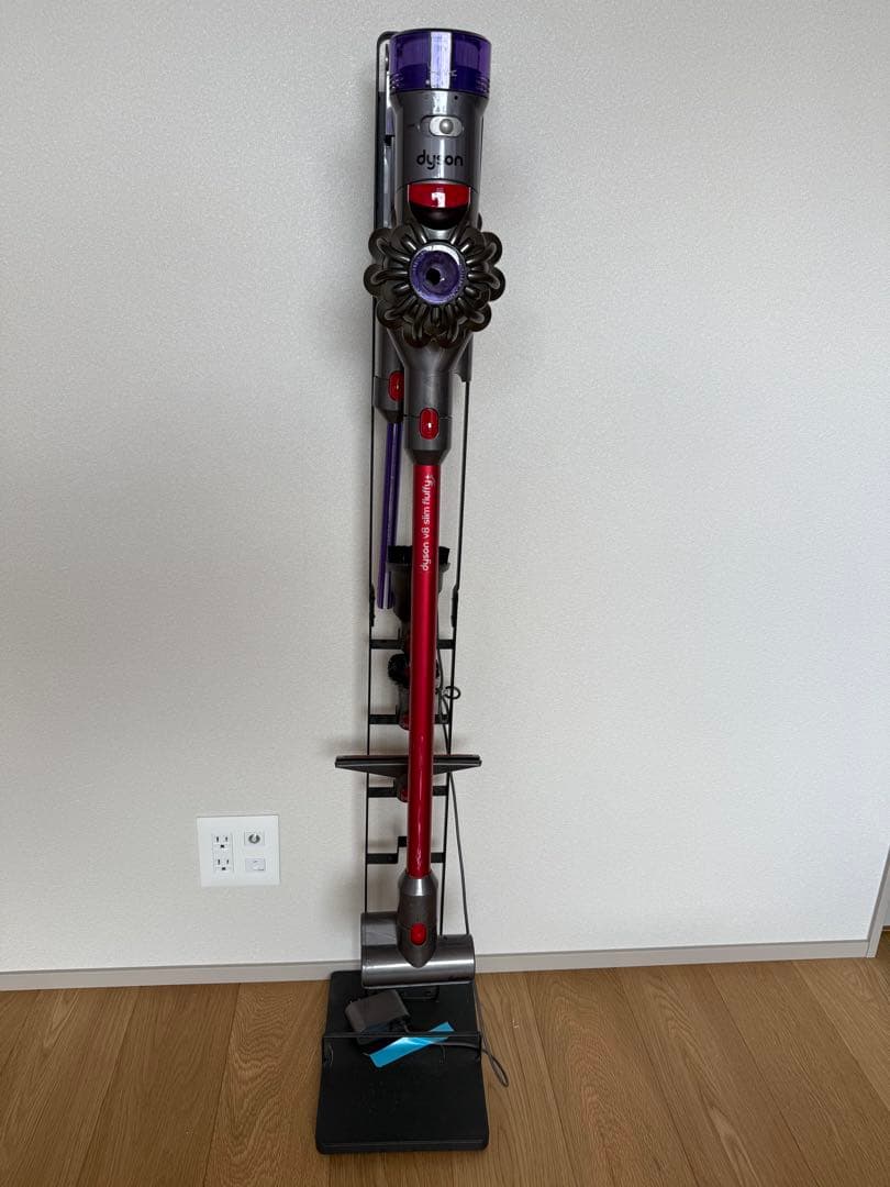 スタンド充電器付 dyson v8 slim fluffy extra ダイソン