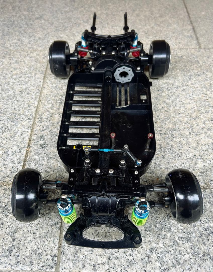 TT-01MRCコンバシャーシ+新品AE86トレノボディ