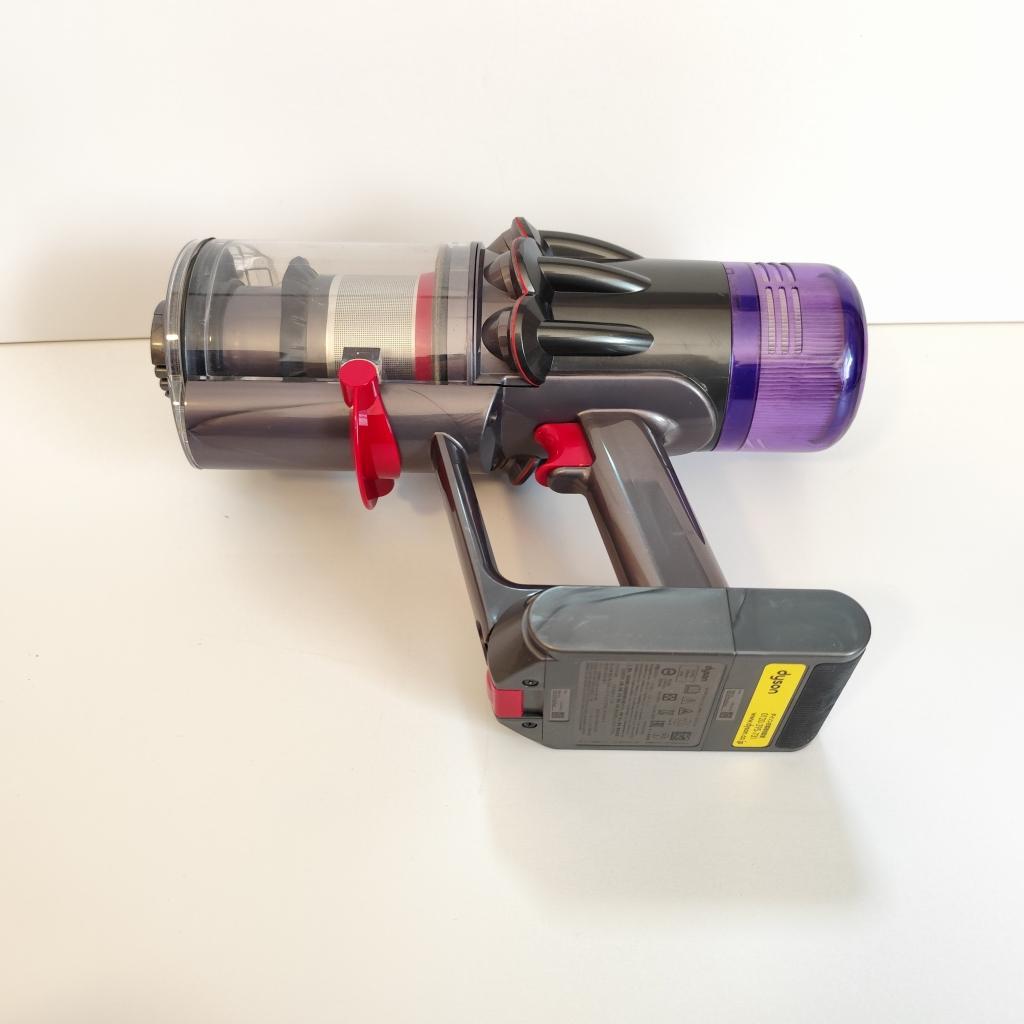 すぐ使える　Dyson SV18　掃除機 一式セット【動作確認済】　No187