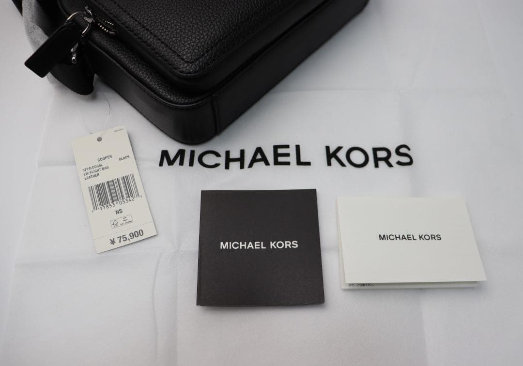 新品 マイケルコース COOPER ペブルレザー ユーティリティー クロスボディ