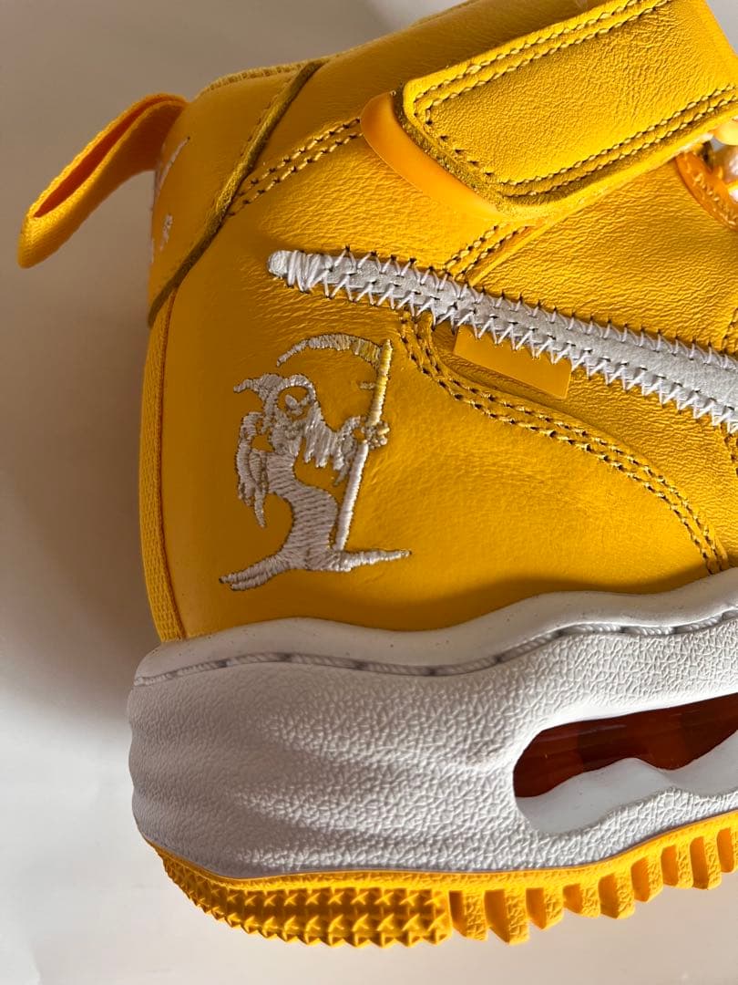 靴 Nike Air Force 1 Mid SP LTHR Off-White