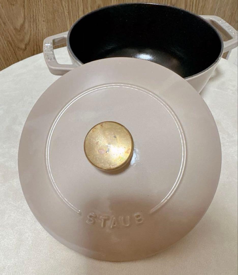 ルミ姉⭐︎【美品】煮込み料理が美味しい◎staubワナベMリネン