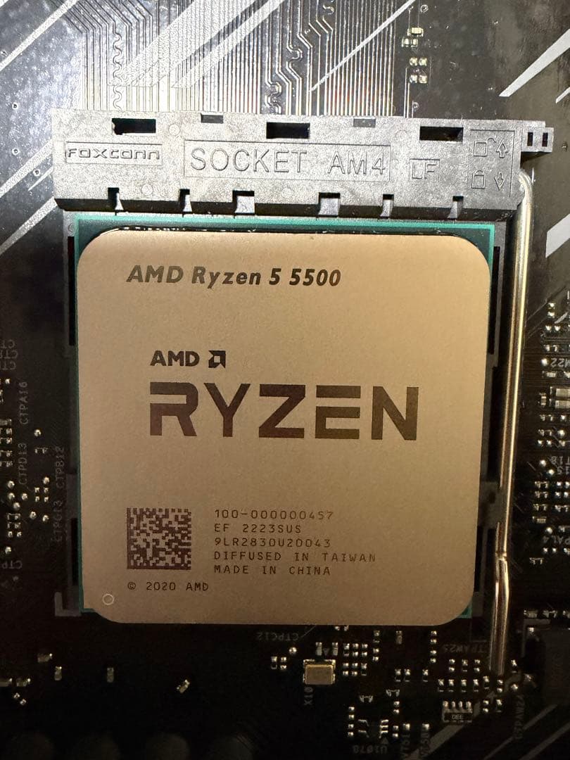 美品 ryzen5500とAsrock X570 phantom gaming4