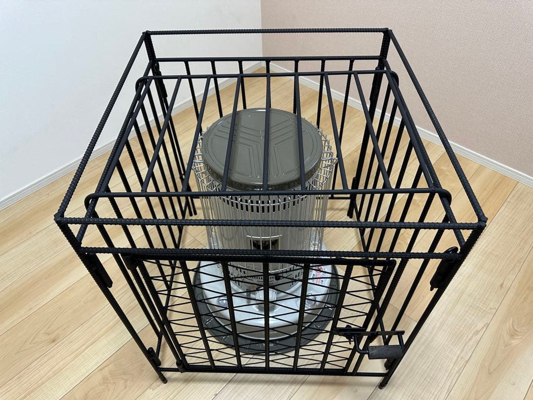 トヨトミ KS-67H ストーブガード 菱形デザイン 異形鉄筋無骨 ハンドメイド