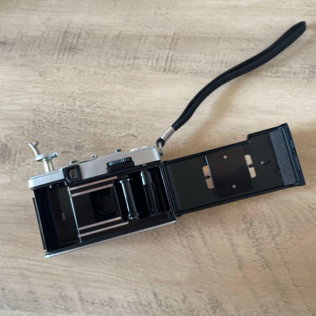 ハーフ フィルムカメラ OLYMPUS-PEN EE-3