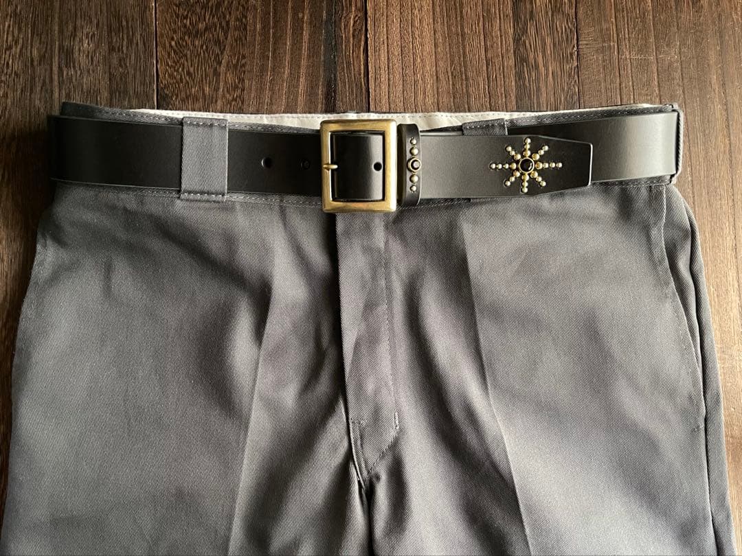 スタッズギャリソンベルト　牛ヌメ　真鍮　38mm HTC CALEE