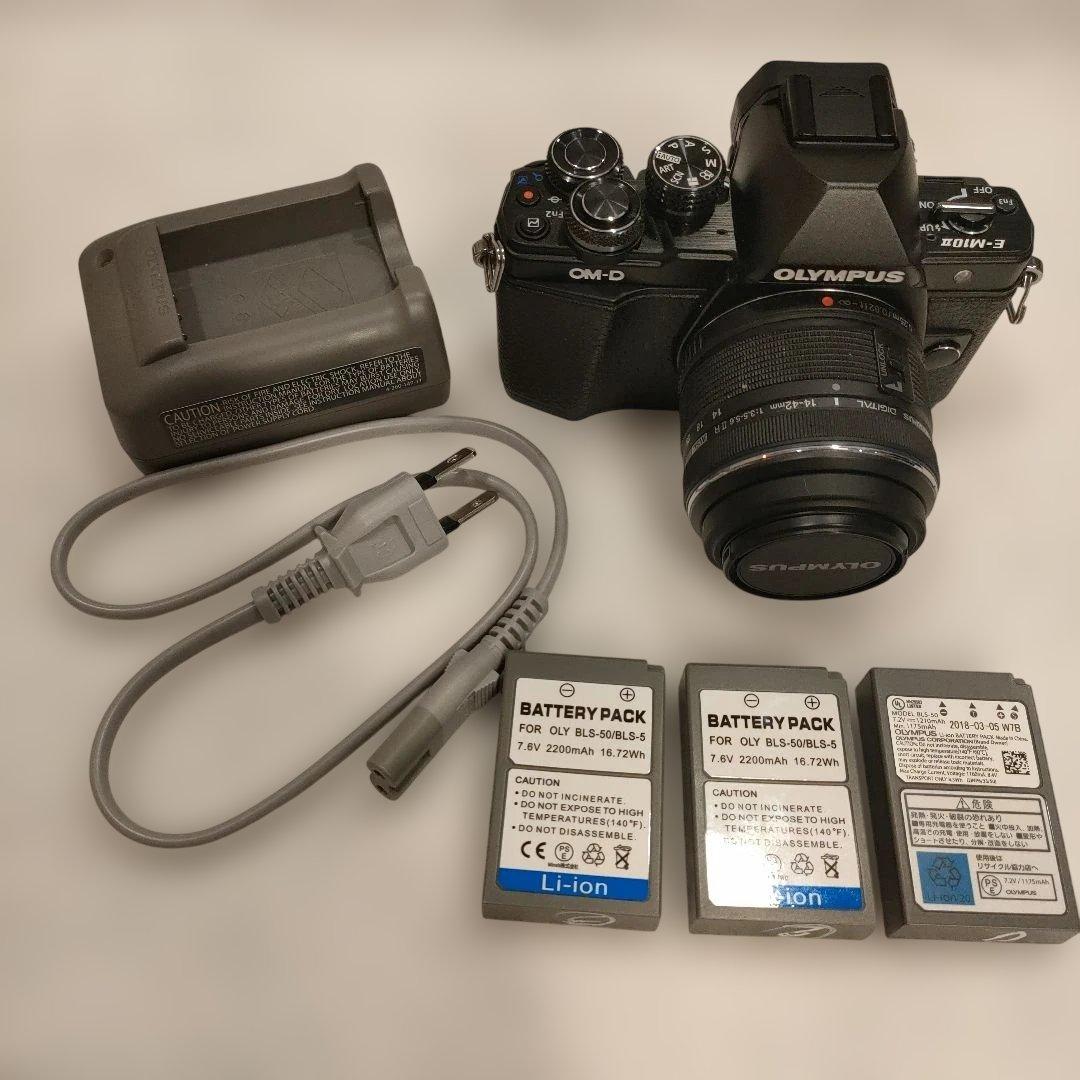 OLYMPUS OM-D E-M10 Mark II 14-42mm【美品】