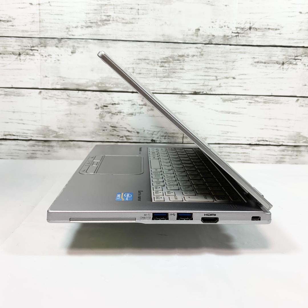 【ツカさま】ノートパソコン　Windows11　Webカメラ／タッチパネル✨