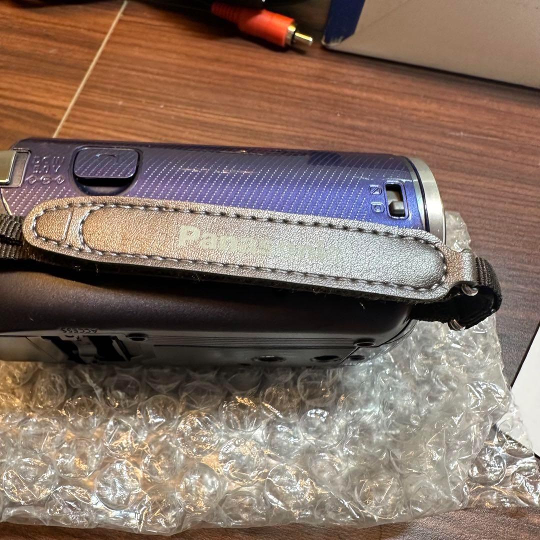 美品 動作確認済み Panasonic HC-V300M ビデオカメラ 0123