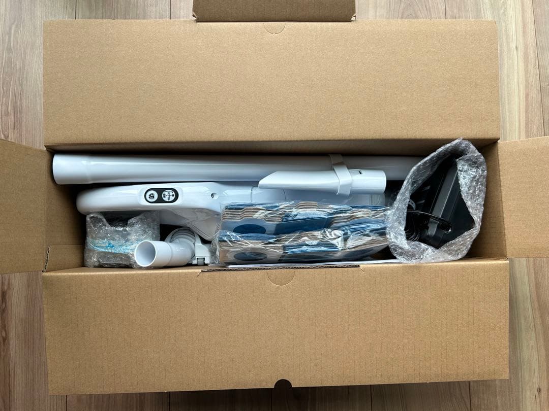 マキタクリーナー バッテリー&充電器セット　紙パック59枚付き