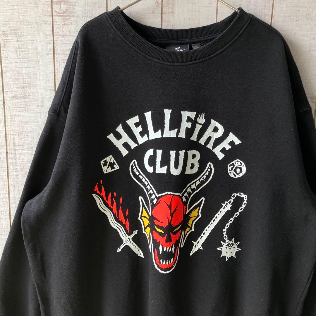 A*】様 古着　 × ストレンジャーシングス ヘルファイア・クラブ スウェ