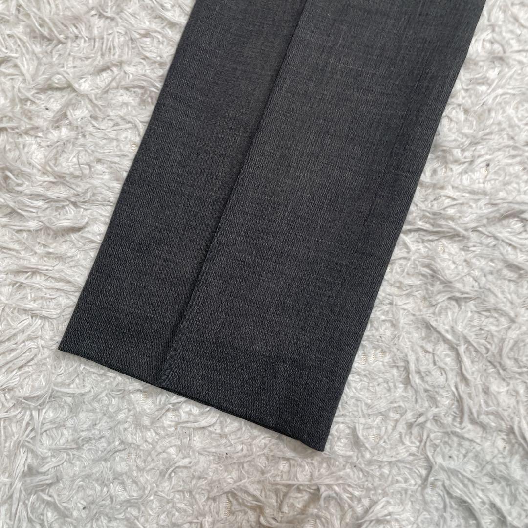 シルク混　アクアスキュータム　パンツスーツ　グレー　13 XL