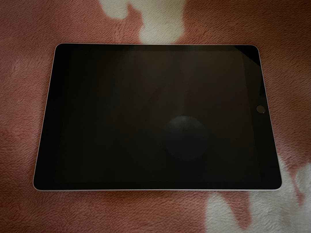 iPad 10.2インチ　64G シルバー　第9世代