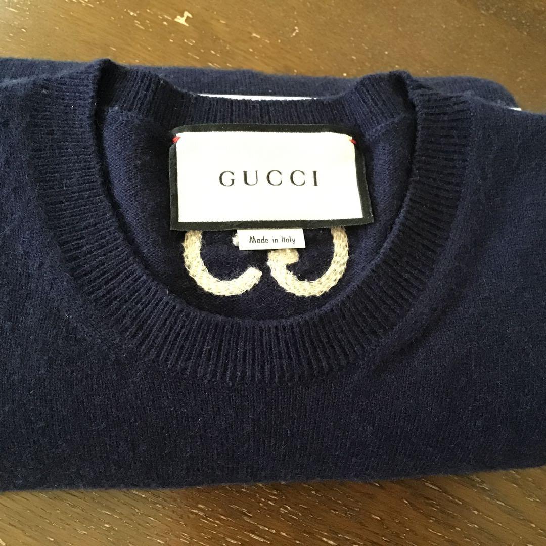 GUCCI カシミヤセーター！軽くて暖かい！濃紺！バックロゴ！美品！