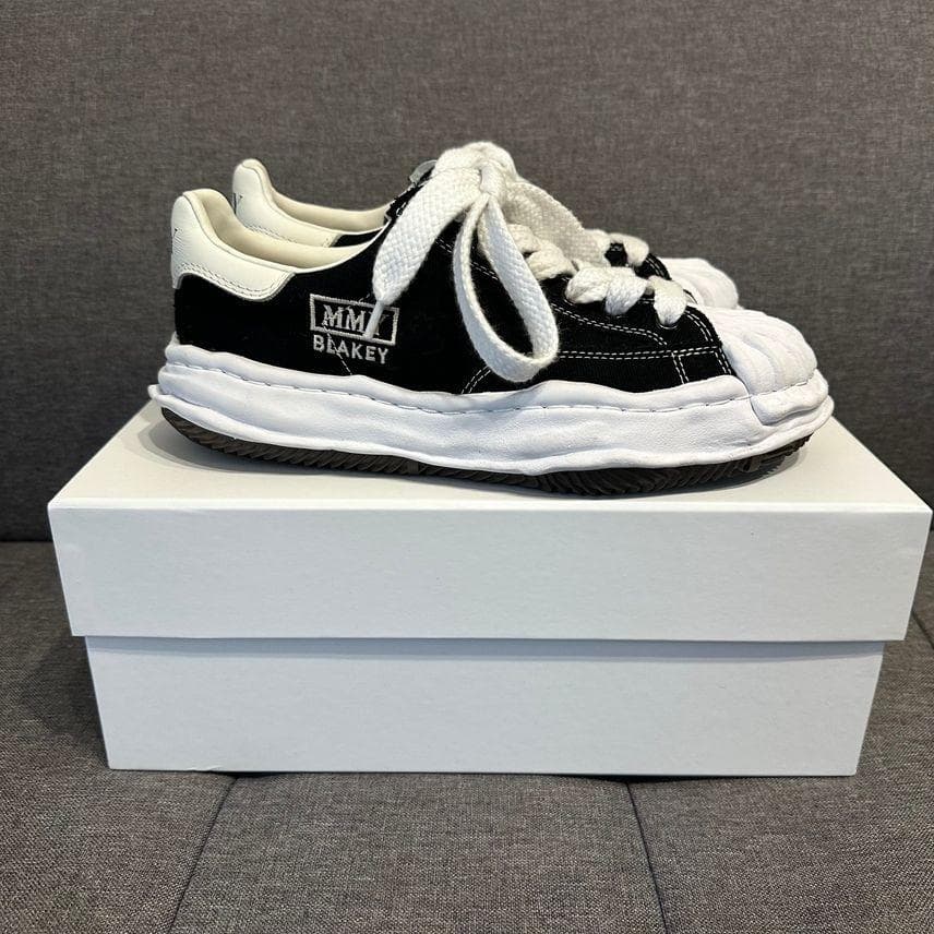 MMY BLAKEY OG Sole Canvas Low-top スニーカー