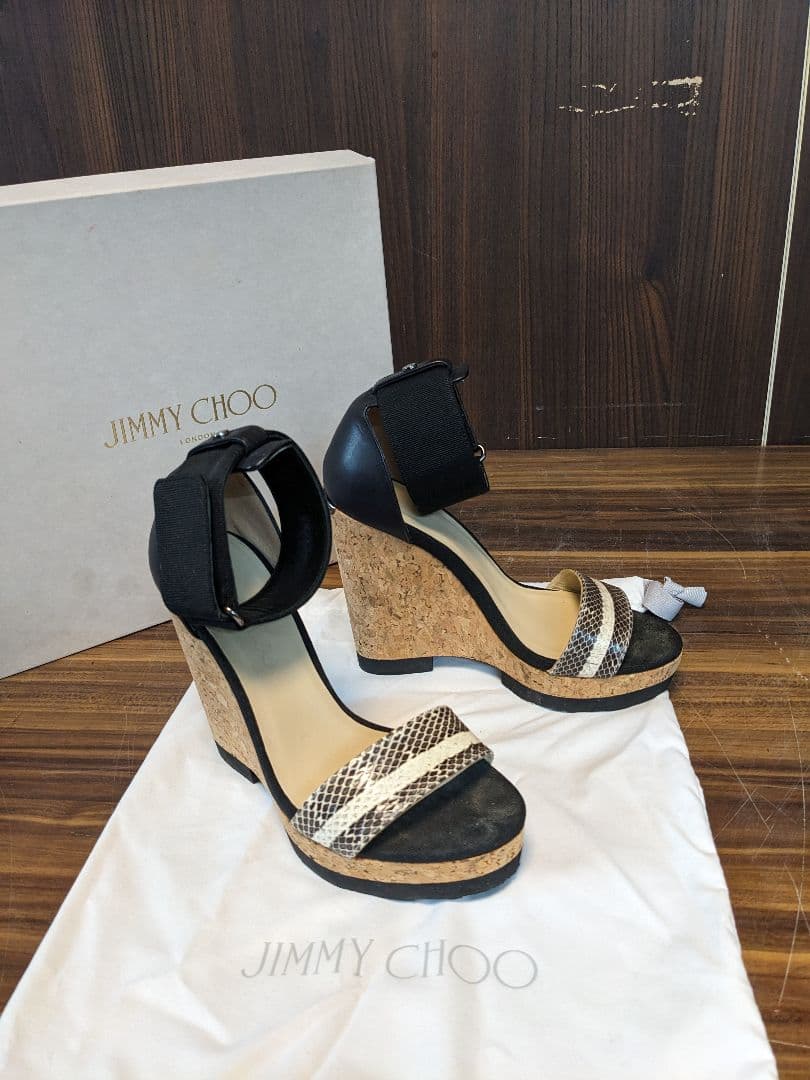 花*様 D1074　ジミーチュウ　ウェッジソール　ストラップ　調節可能　黒　ヘビ