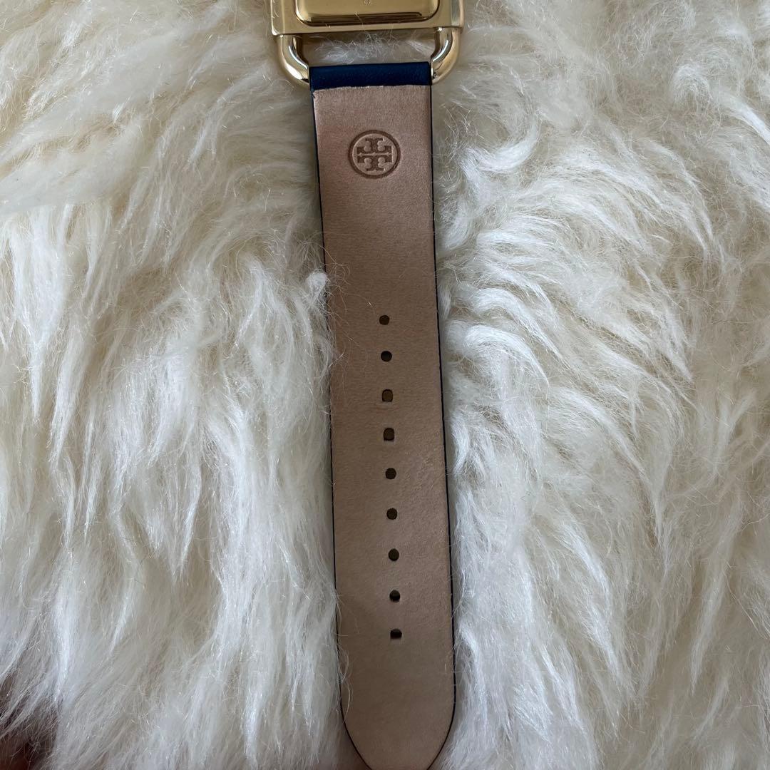 美品 TORYBURCH 腕時計 ブルーレザーストラップ TORYBURCH時計