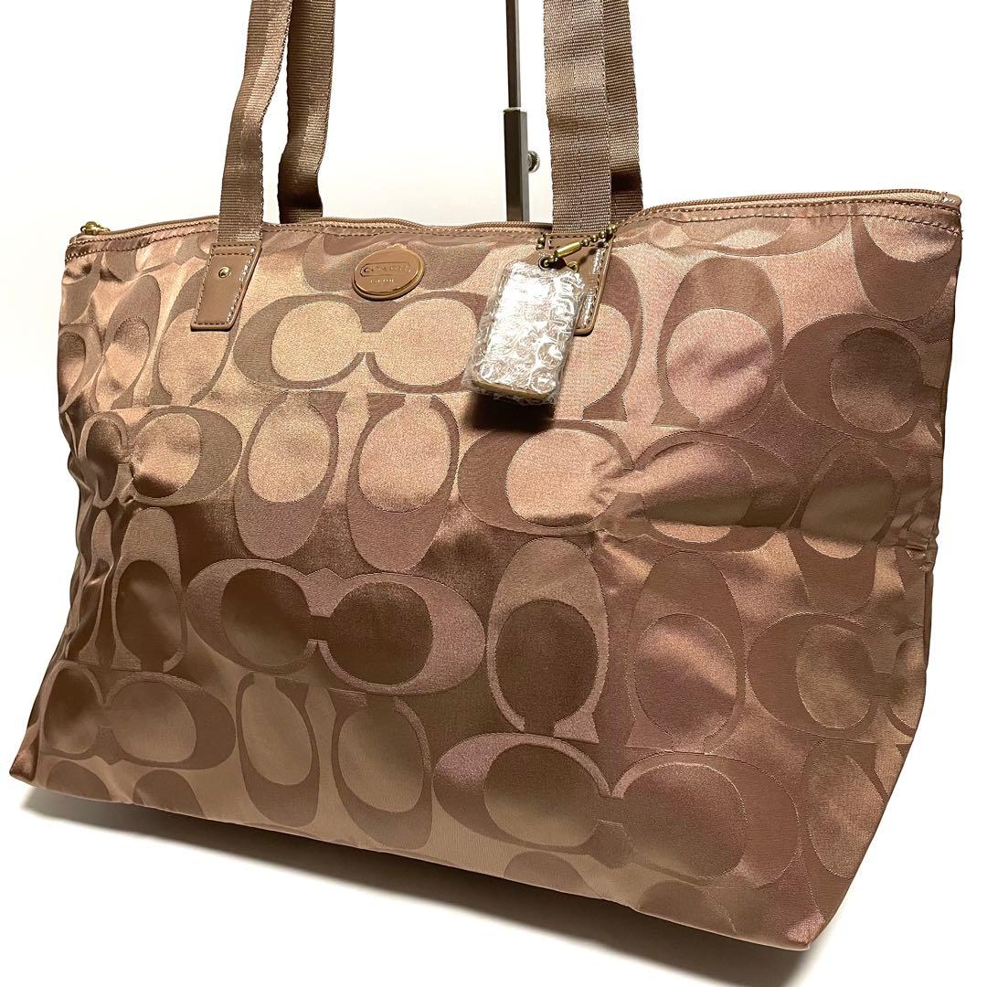 ✨新品未使用✨COACH 折りたたみエコバッグ トートバッグ ポーチ付き