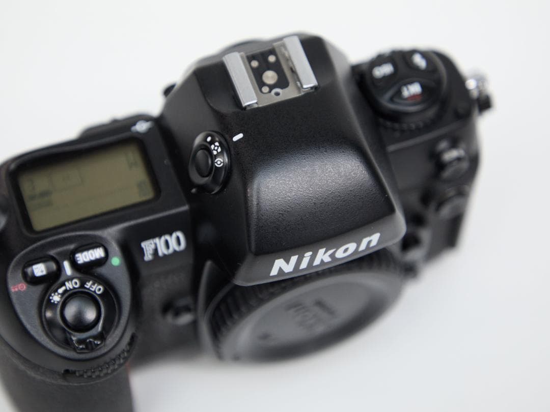NIKON F１００ フィルムカメラ