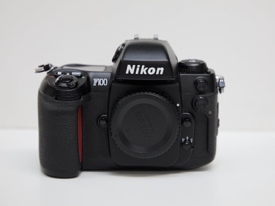NIKON F１００ フィルムカメラ
