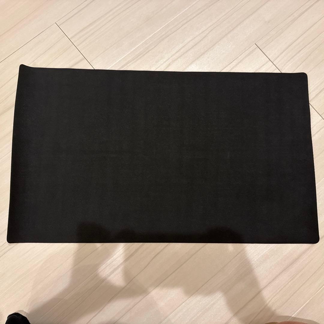 【みみ】ポケモンカード　プレイマット　リーフィア