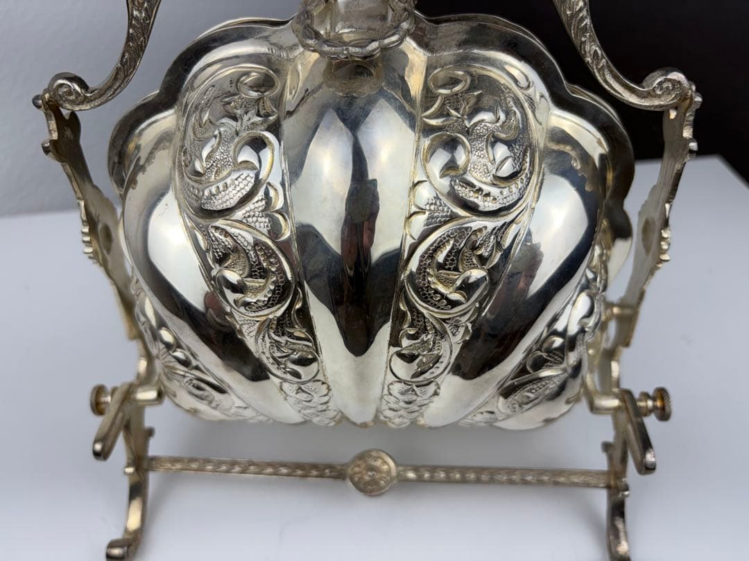 H*2様 アンティーク　シルバープレート　ビスケットウォーマー お菓子入れ