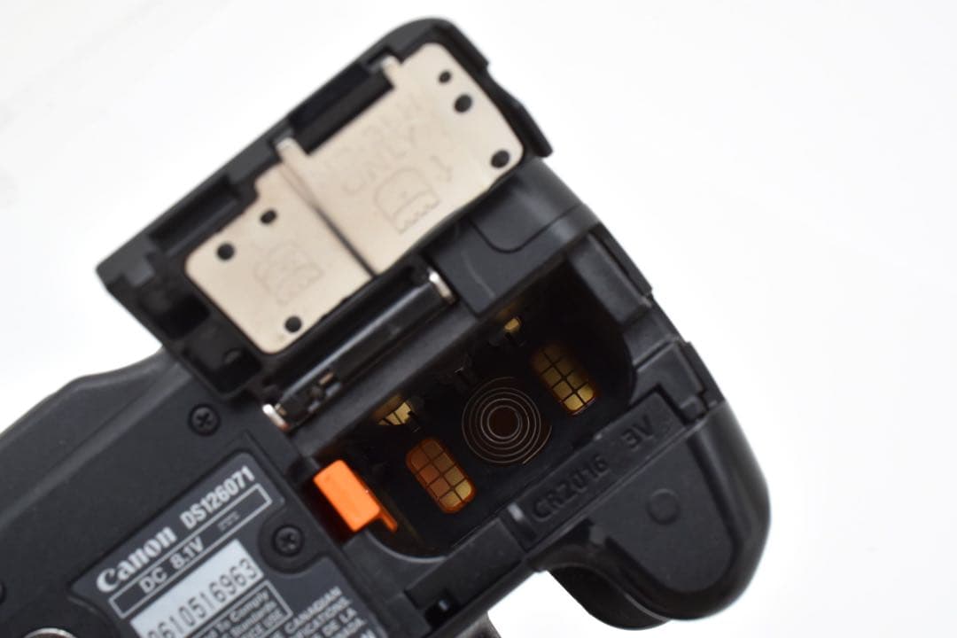 一眼レフカメラCANON EOS KISS Digital N 標準レンズセット