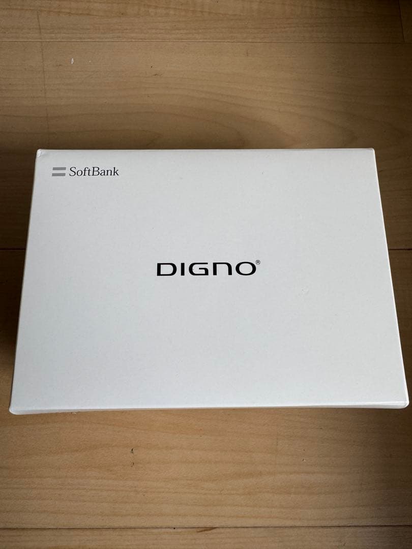 新品未使用 京セラ DIGNOケータイ4 ガラケー SIMフリー