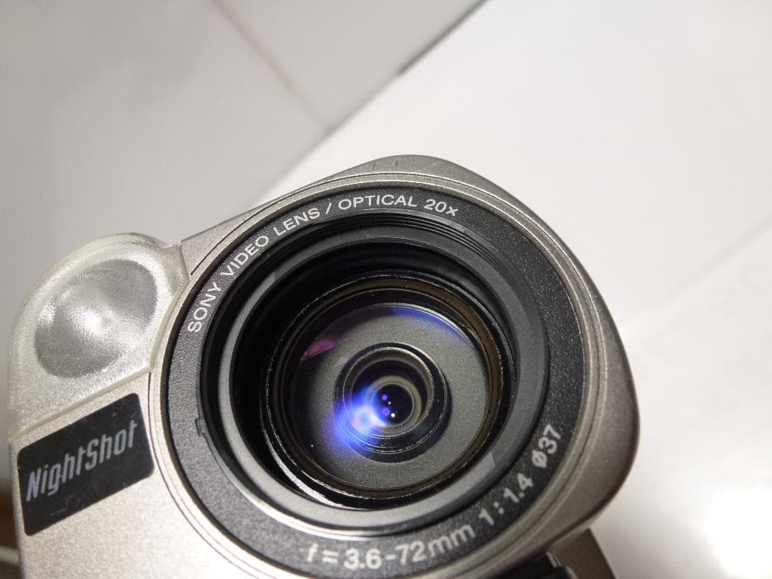 希少　大人気　動作品　ソニーSONY ビデオカメラレコーダー CCD-TRV80