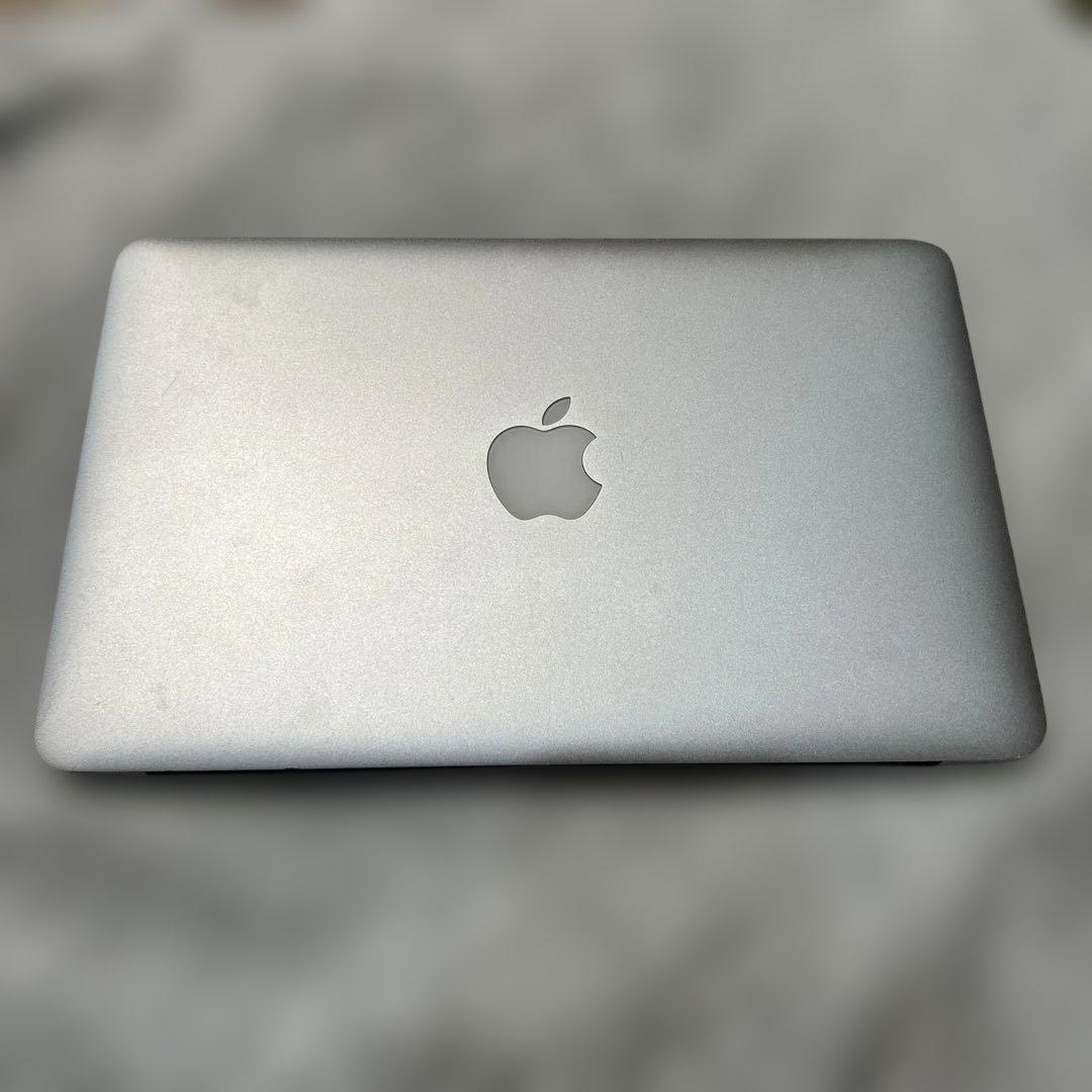 Apple MacBook Air A1465 シルバー