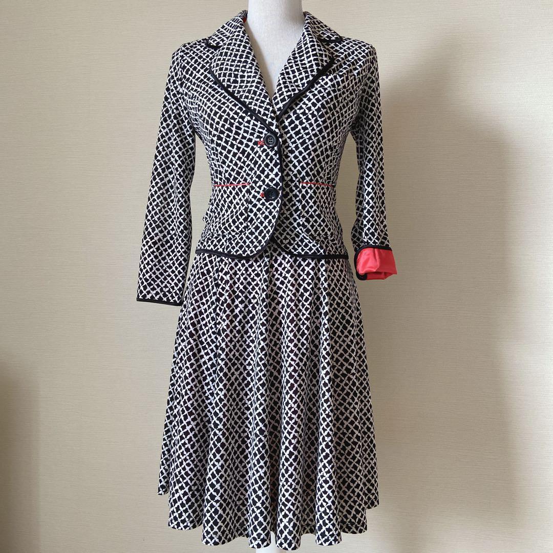 美品！レジィーナロマンティコ　スカートスーツ　チェック　黒白　36 ストレッチ