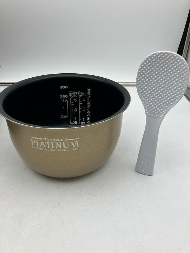 【美品】象印 炊飯器　5.5合炊き　 NW-VT10 ブラック