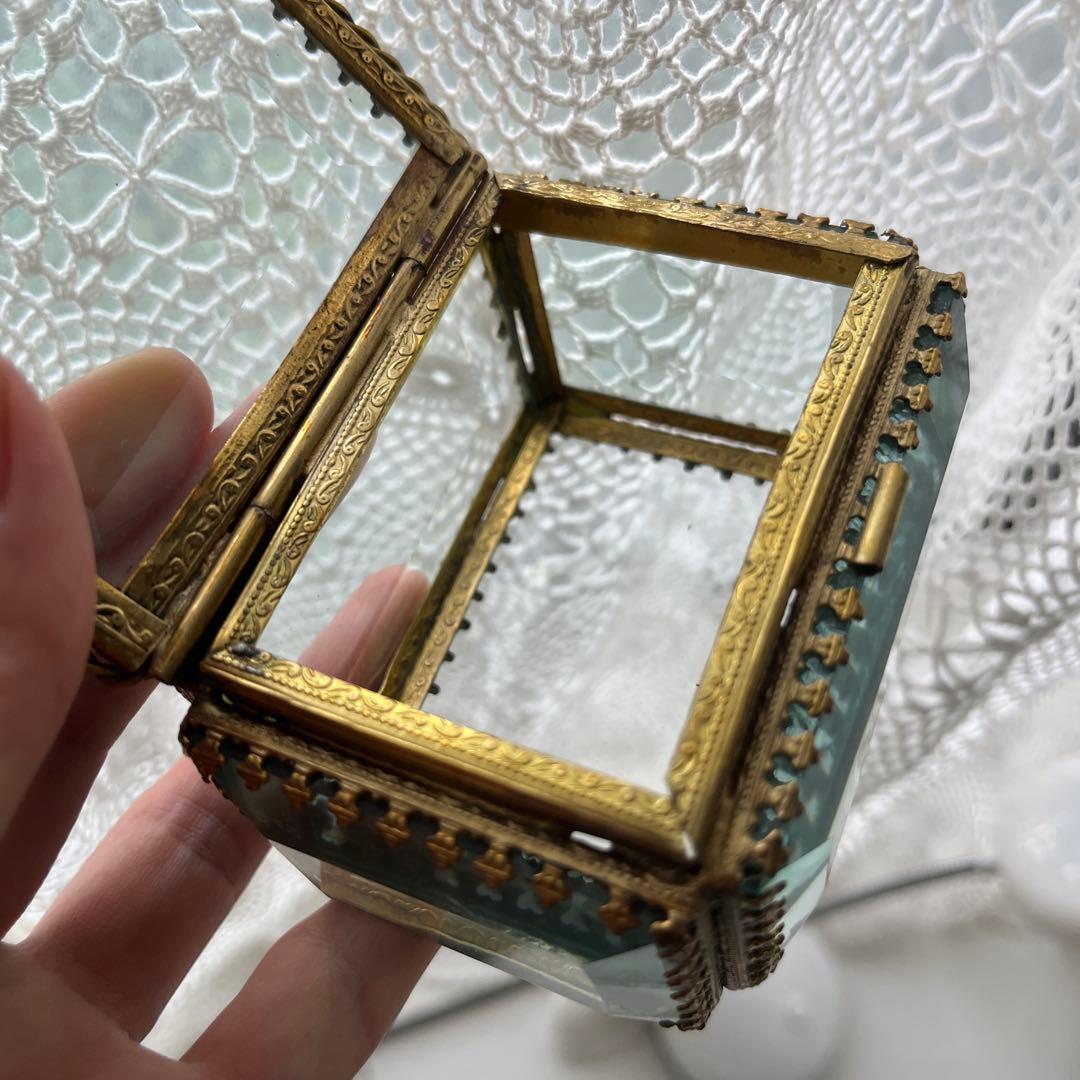 フランスアンティーク ジュエリーボックス　装飾 ベベルガラス ガラス小物入れ