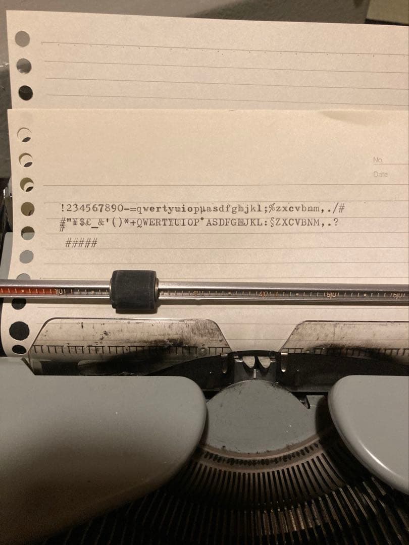 専用ページHermes 3000 タイプライター ケース付き　1970年　小瓶付