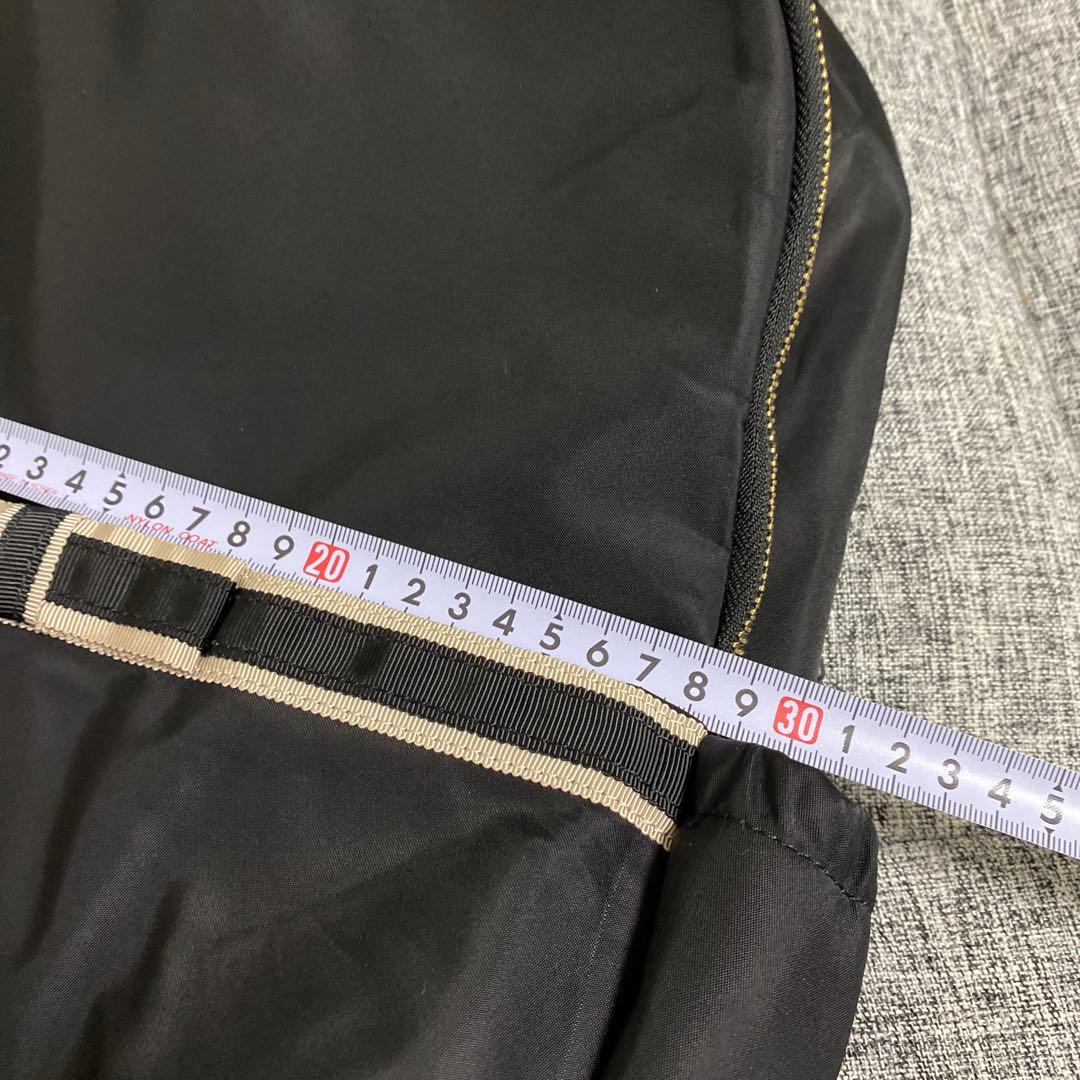 美品　トッカ　バッグパック　リュック　黒