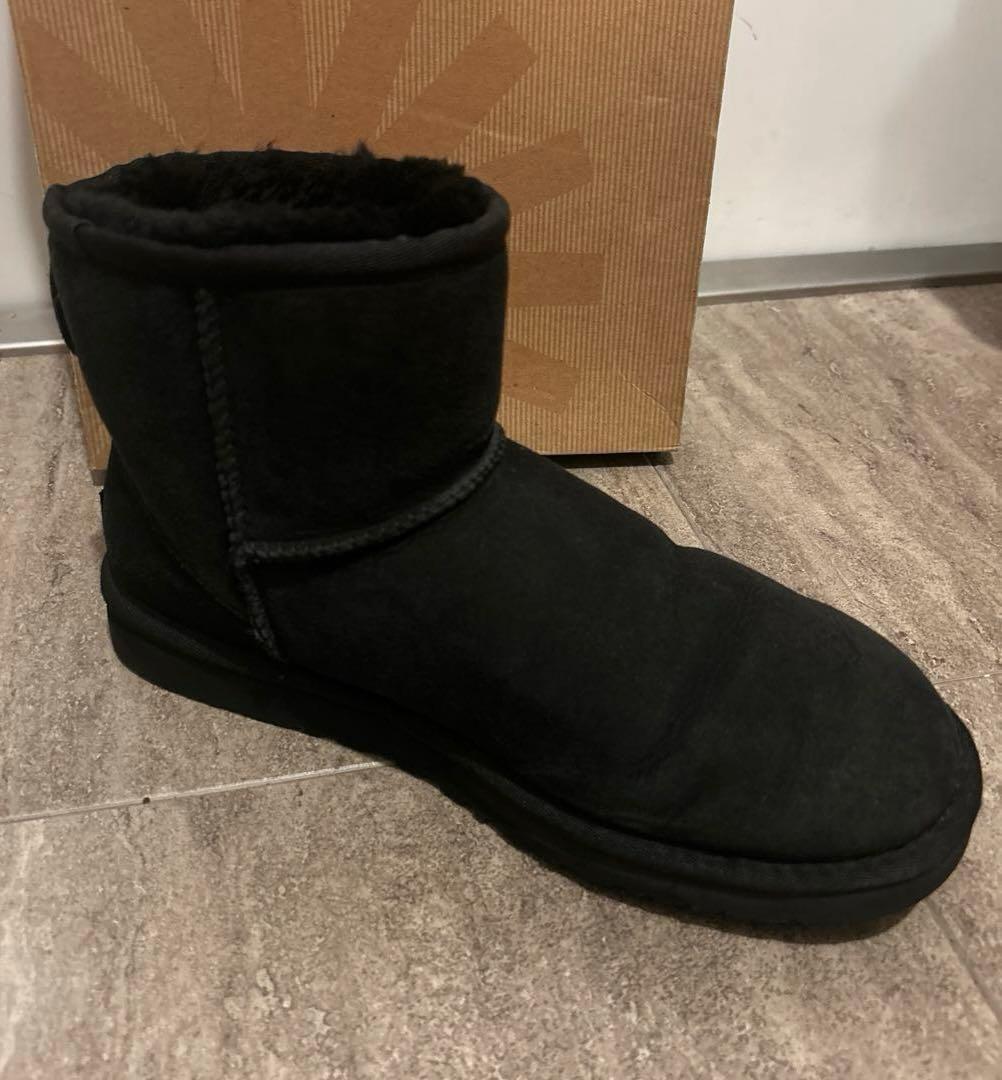 UGG クラシックミニ　ブラック　ムートンブーツ　8