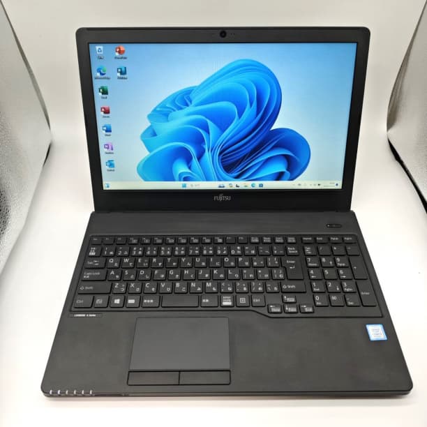 i3-8130U 美品★ 15 富士通 8GB SSD256GB オフィス