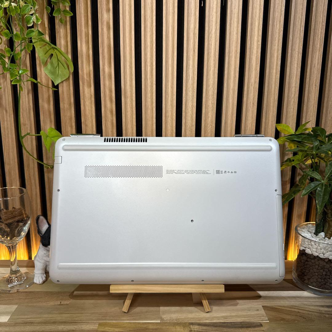 美品デザイン性‼️HP Pavilion☘15.6インチ☘フルHD☘ノートパソコン