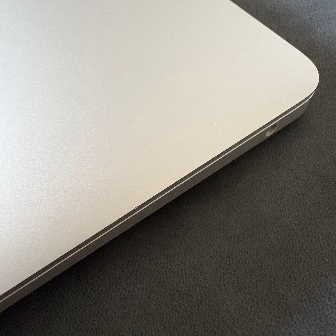 Apple MacBook Air M1 8G/512GB 上位モデル