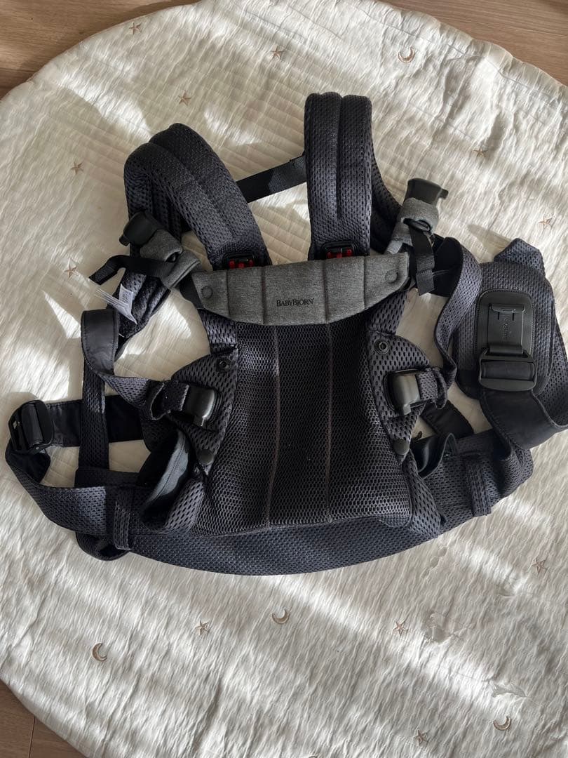 【美品】ベビービョルン 抱っこ紐 ハーモニー メッシュ