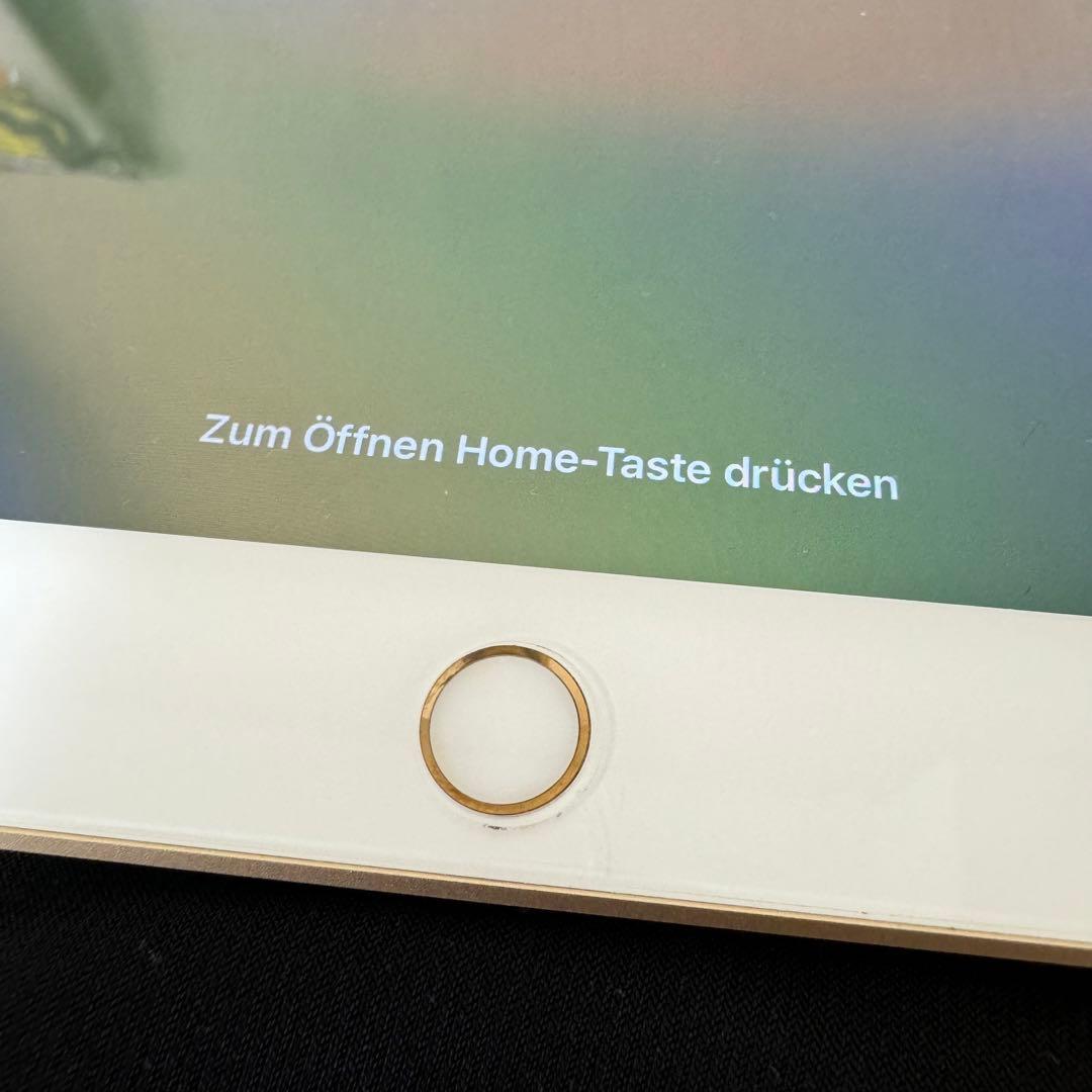 iPad第5世代／32GB／ゴールド セルラーモデル