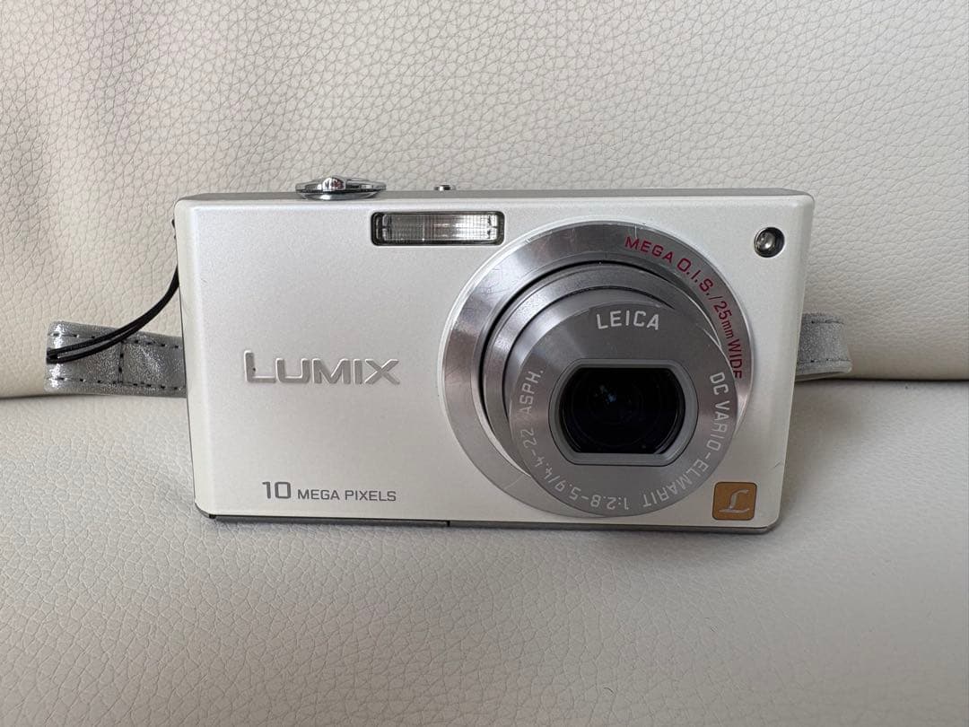 【ゆさん専用】LUMIX FX37 シルバー