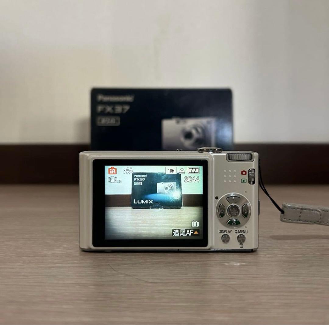 【ゆさん専用】LUMIX FX37 シルバー