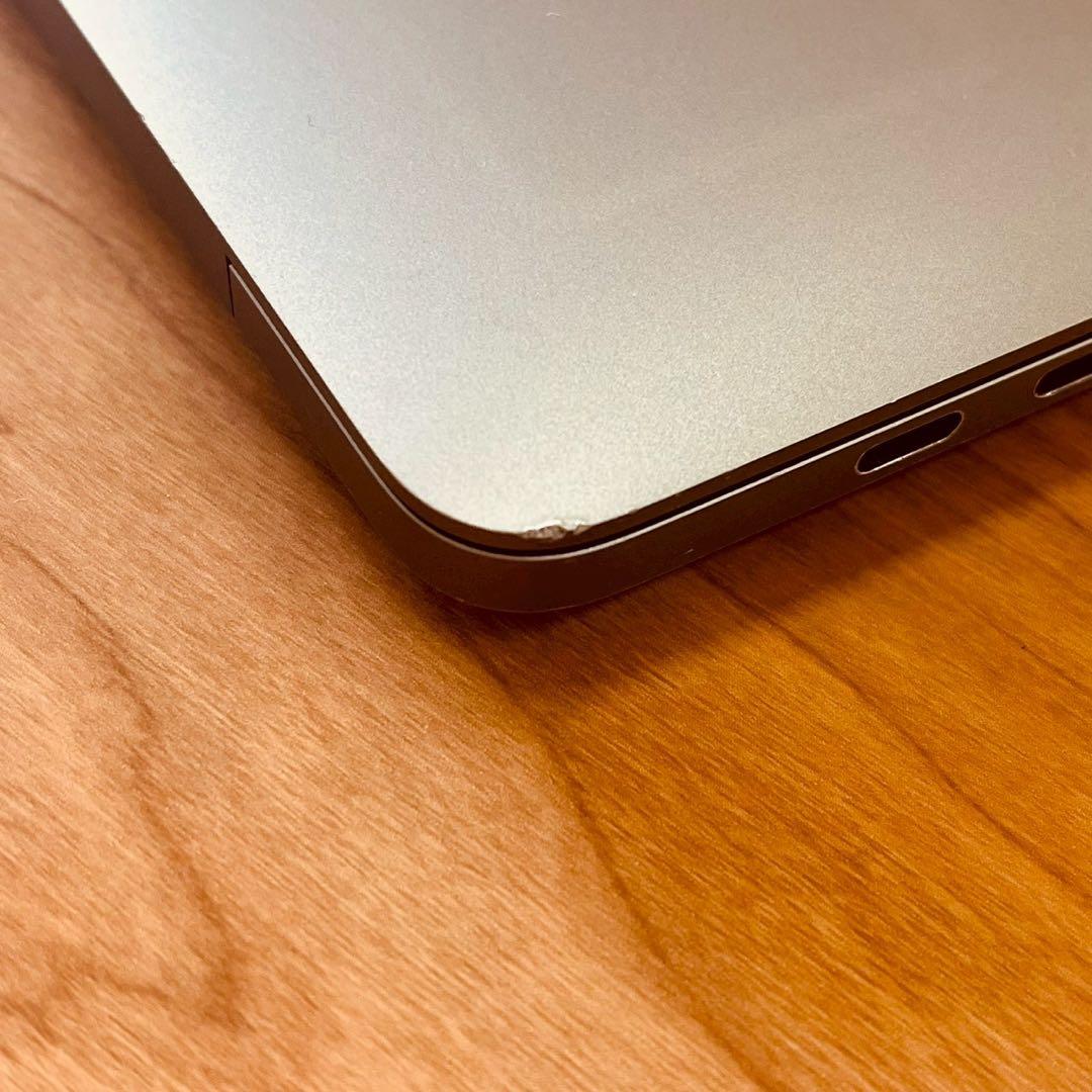 MacBook pro 13インチ 2020 i7 32GB 1TB 管3640