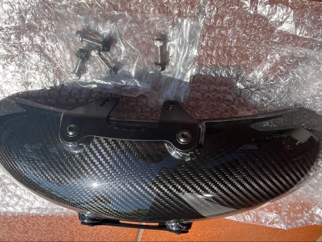 GB350　カーボン　フロントフェンダー