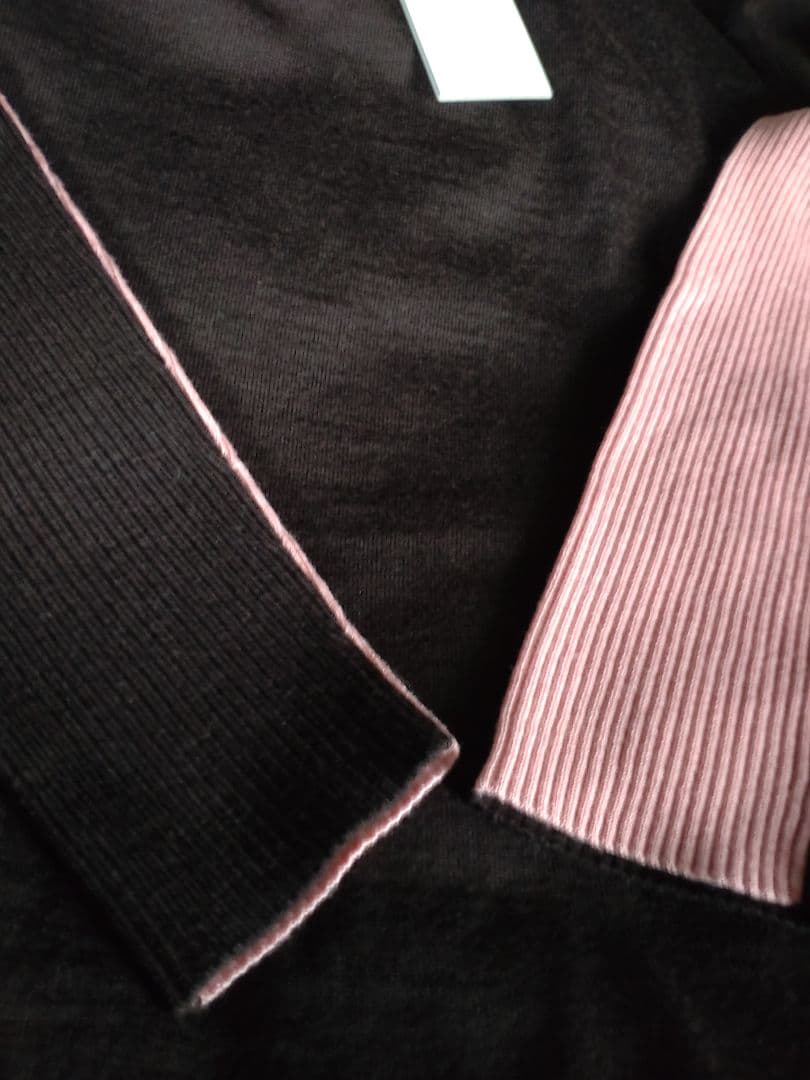 【未使用タグ付き】BEIGE，バイカラーウールタートルニット