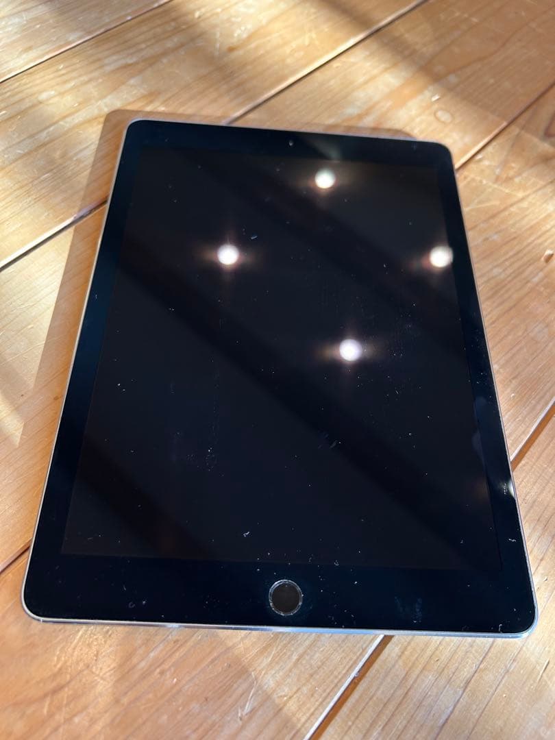 iPad Pro 9.7インチ A1674 128GB NLQ32J/A