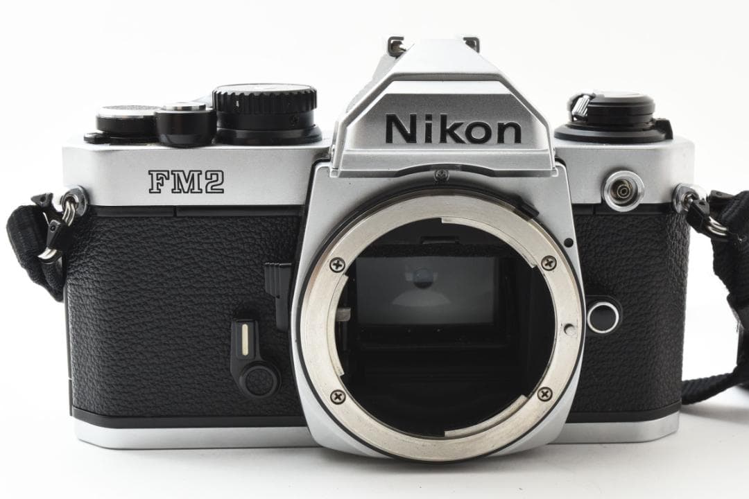 超美品 ニコン New FM2 シルバー フィルム　モルト新品交換済 B479