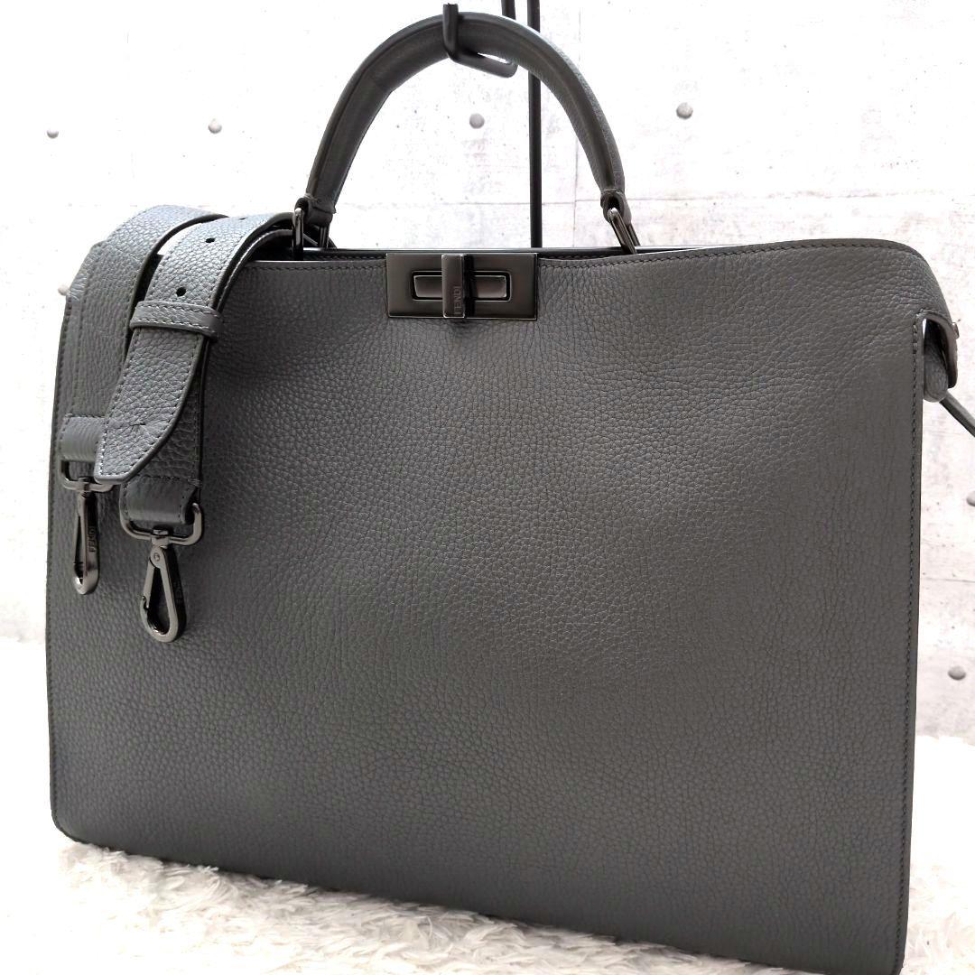 【極美品】フェンディ　ピーカブー　アイシーユー　ミディアム　ビジネスバッグ